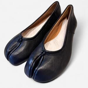 Maison Margiela Black Leather Tabi Ballet Flats